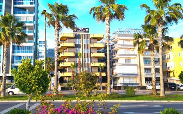 Gold Twins Boutique Hotel