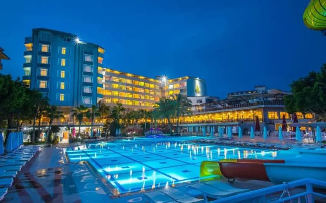 Отель Mira Meridia Beach Resort