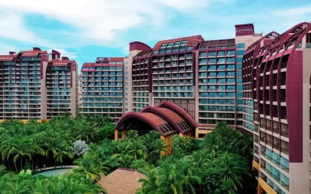 Pullman Oceanview Sanya Bay Resort & Spa
