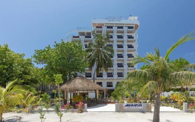 Arrival Beach and Spa at Gulhi