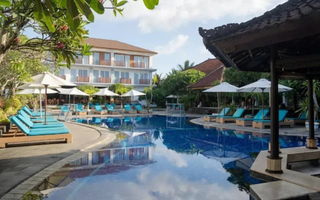 Kuta Beach Club Hotel