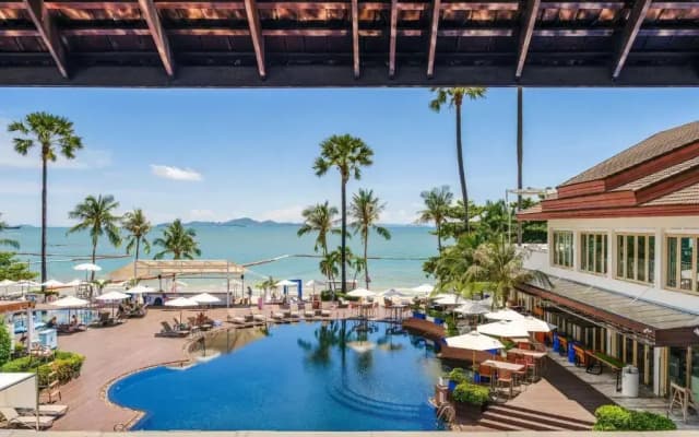 Отель Pullman Pattaya Hotel G