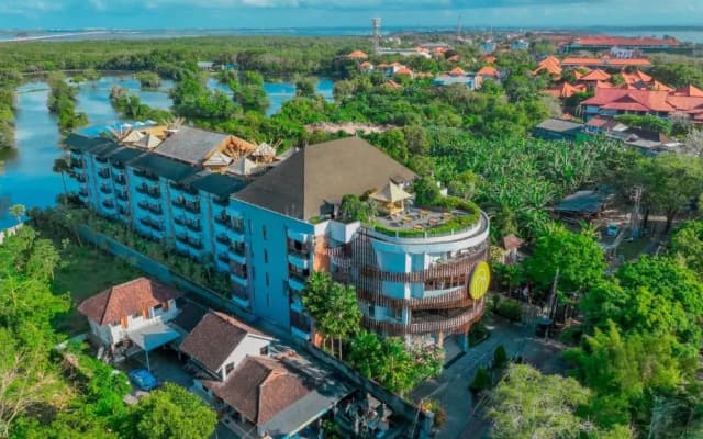Отель The Nest Hotel Nusa Dua