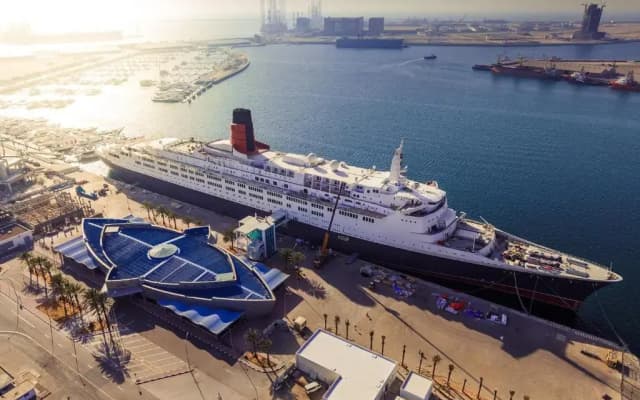 Queen Elizabeth 2 Hotel by Accor
