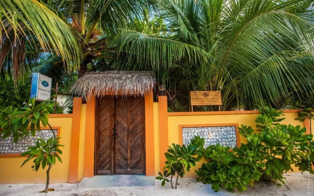 Stingray Beach Inn