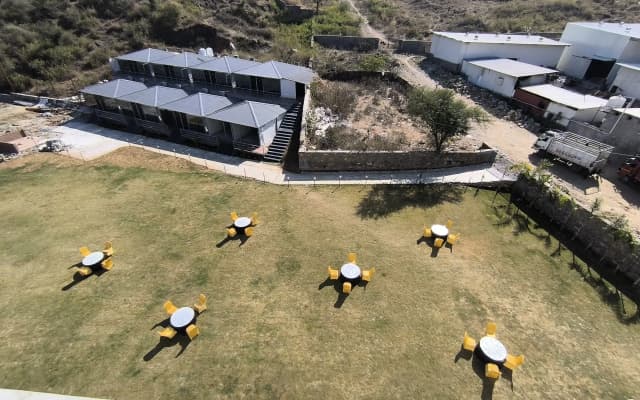 Raha Hotel