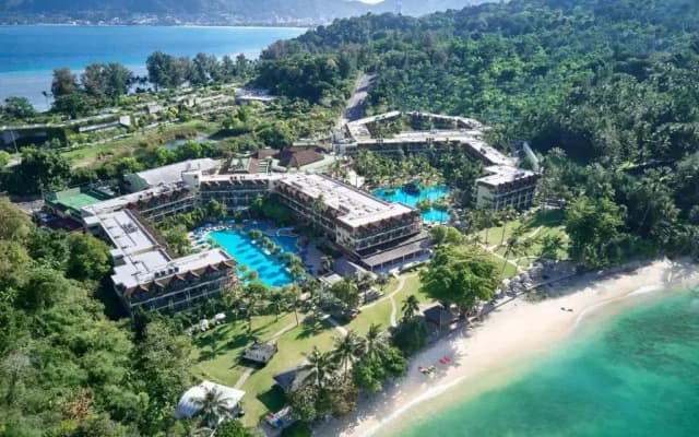 Phuket Marriott Resort & Spa, Merlin Beach
