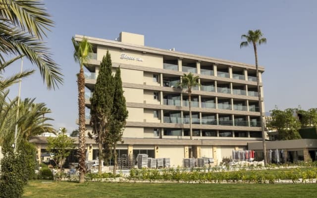 Elysee Hotel