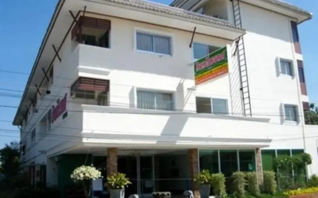 R2 Zleeping Boutique Hotel
