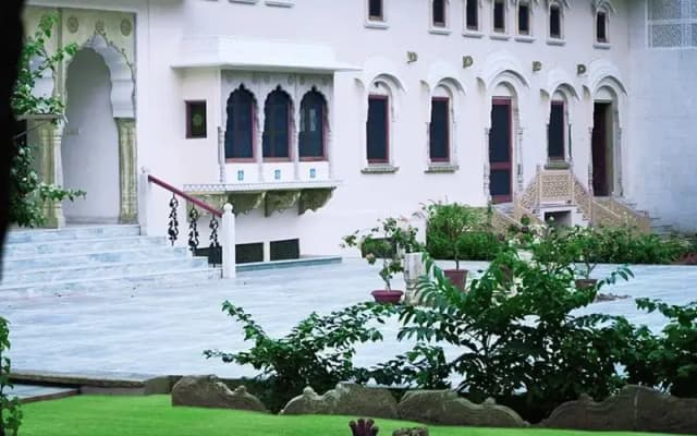 Dera Mandawa Hotel