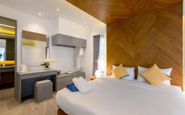 Karon Beach Pool Villa