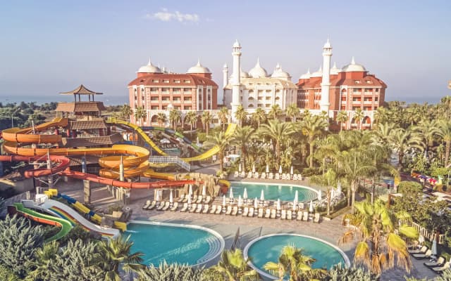 Royal Taj Mahal - All Inclusive