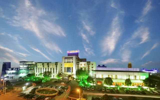 Zhongtian Huanghai Hotel