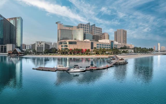 Beach Rotana Hotel