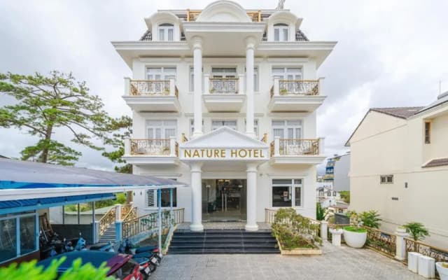 Nature Garden Hotel Dalat