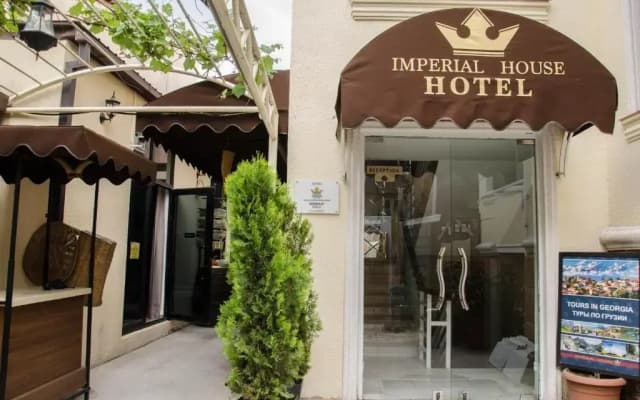Imperial House Hotel