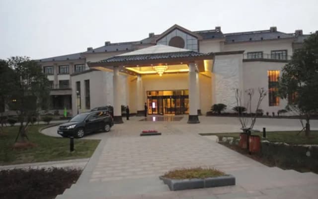 Metropark Longhua Hotel