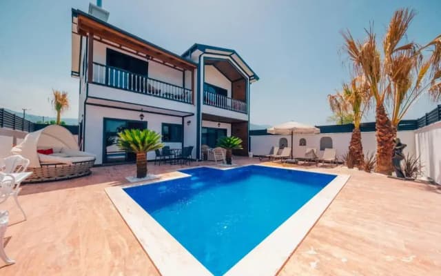 Sapanca Goldibi Suit Bungalov
