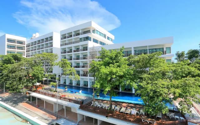 Cosy Beach Hotel
