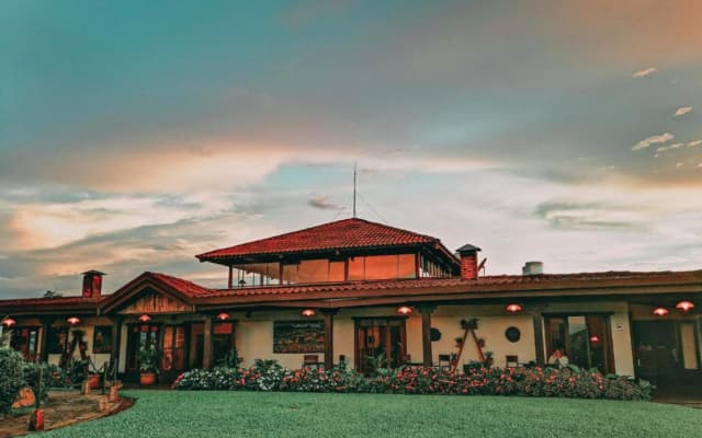 Villa Blanca Cloud Forest Hotel + Retreat