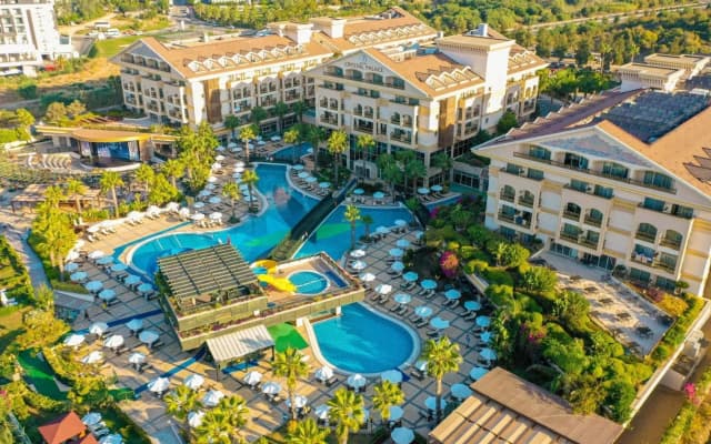 Отель Diamond Excellence Resort & Spa