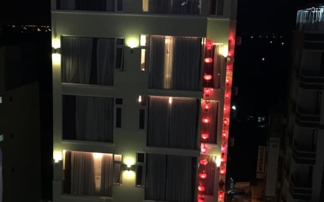 Art Deluxe Hotel