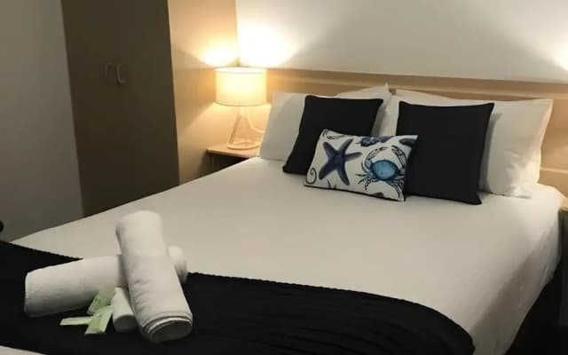 Abu Dhabi Centre - Unique Room