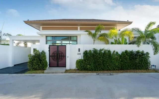 Shambhala Grand Villa - Private Pool Villas by Escape Villas