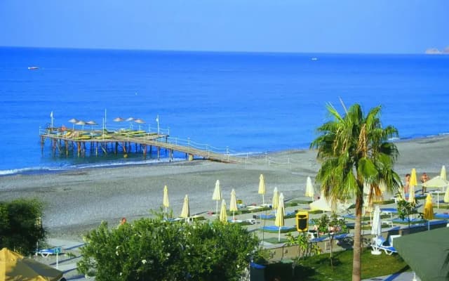 Senza Sunset Beach Hotel