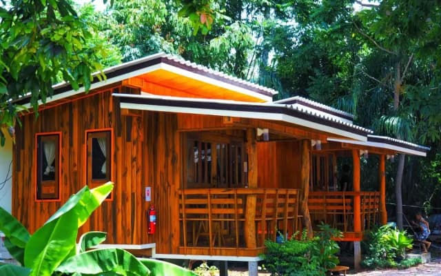 Baansuan Resort