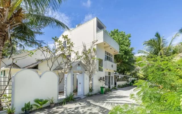 Three Hearts Guesthouse