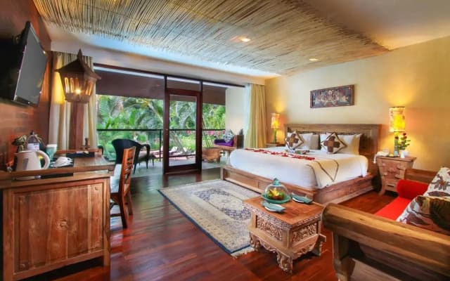 Отель Kupu Kupu Barong Villas & Tree Spa