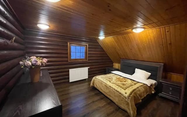 Дом для отдыха с баней и бассейном WoodRay